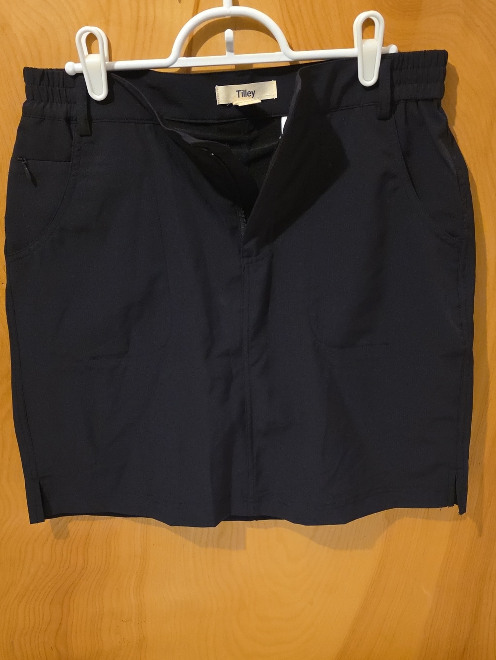 Tilley Women's Black Skirt W/ Shorts Underneath Size Small